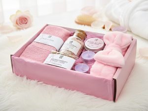 Relaxing spa gift box essentials.
